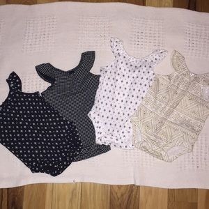 4 newborn onesies